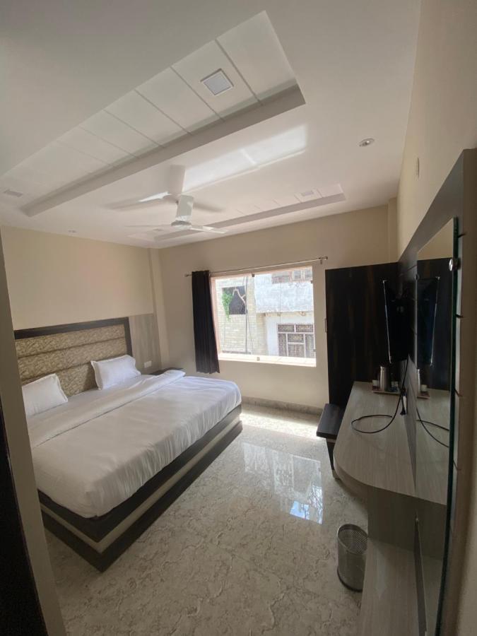 Hotel Blue Sky Haridwar Exterior photo